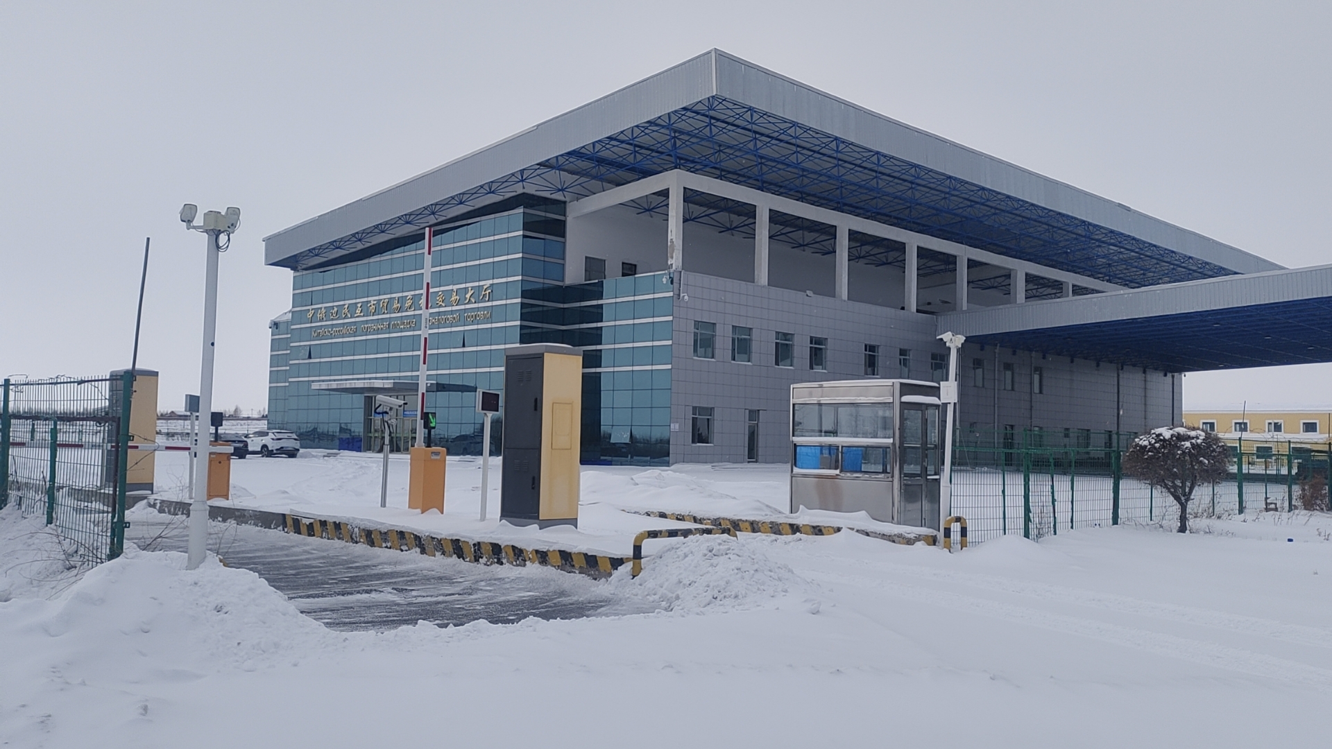 1734042554403299329.jpg 1734042554403299329.jpg